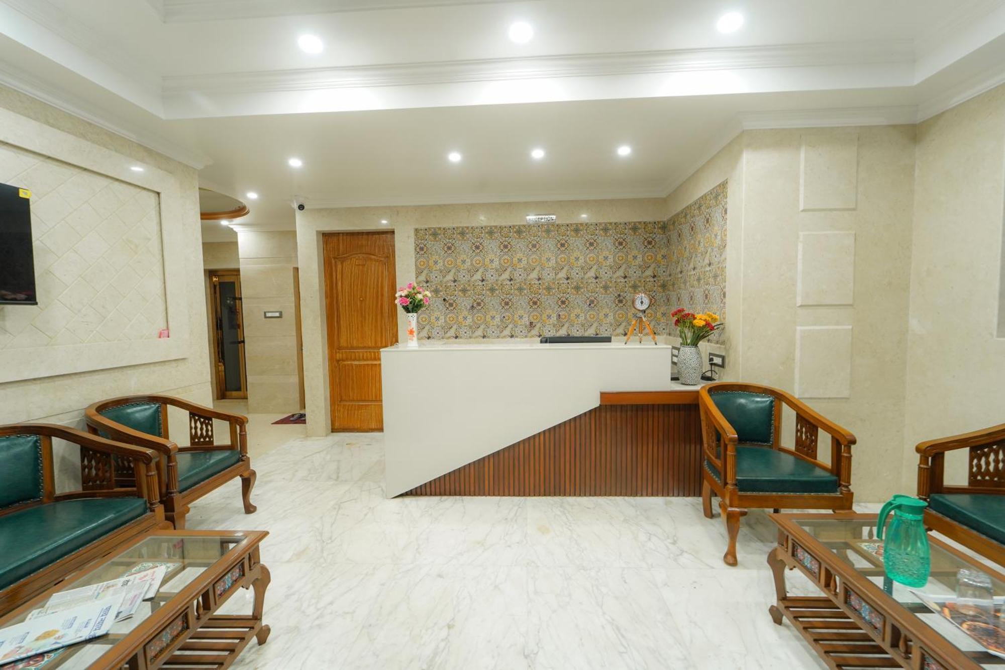 Hotel Bright Star Mahābaleshwar Екстериор снимка