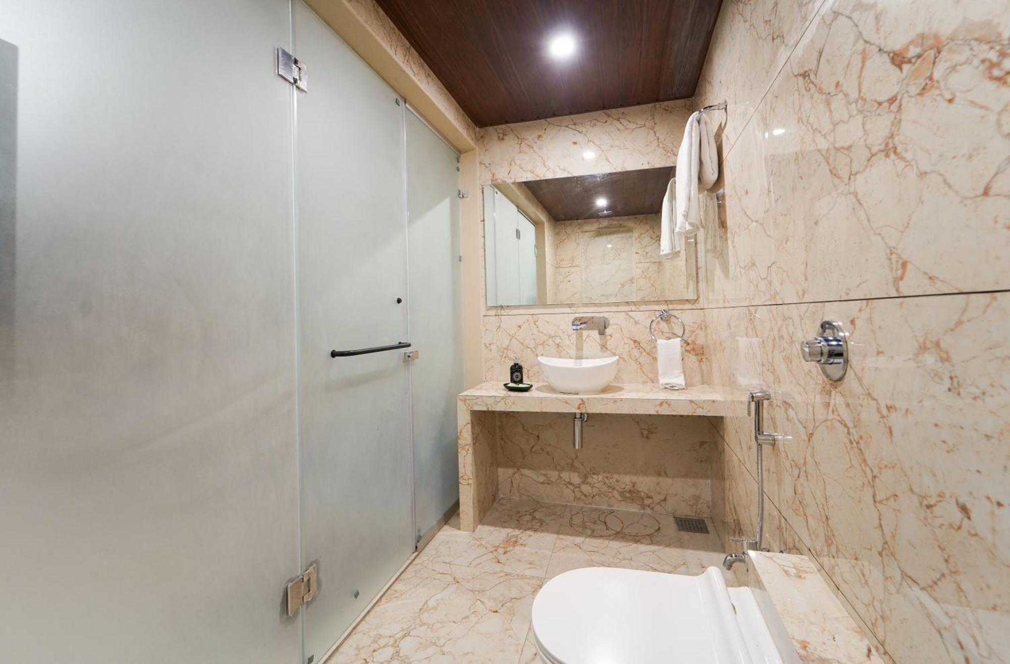 Hotel Bright Star Mahābaleshwar Екстериор снимка