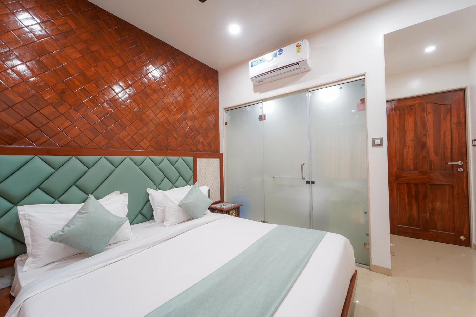 Hotel Bright Star Mahābaleshwar Екстериор снимка