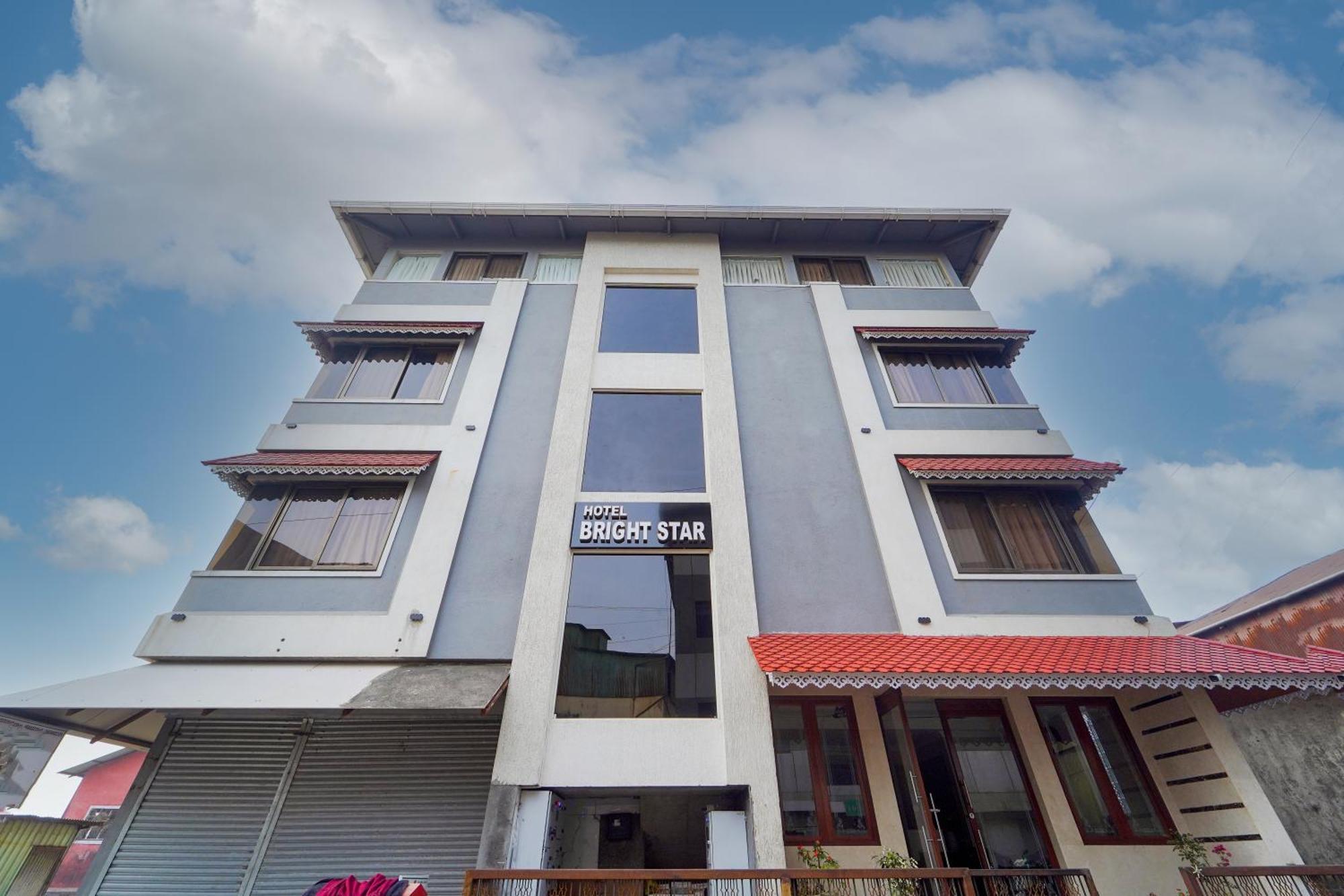Hotel Bright Star Mahābaleshwar Екстериор снимка